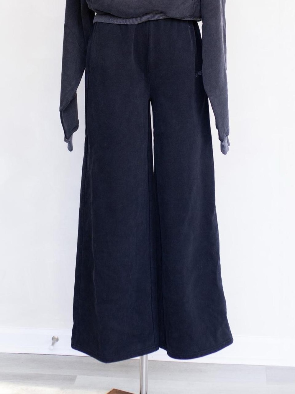 Black Wide Leg Heavyweight Sweatpants Size S by ArtcareShop